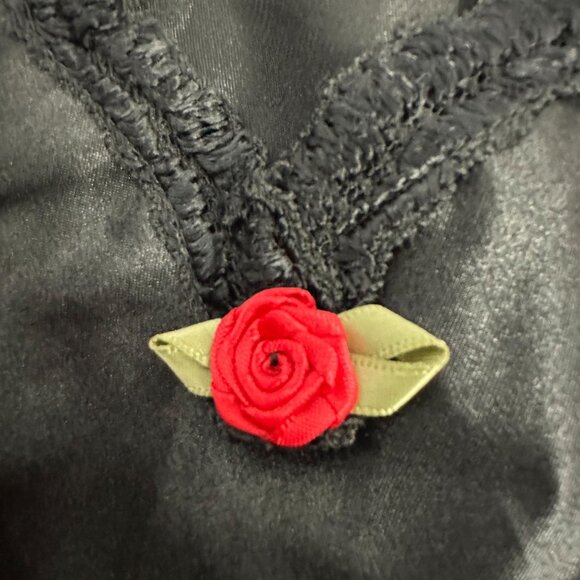 Secret Treasures Black Short Sleeve Nightshirt Sleepwear Plus SZ 3X Rose Accent - Picture 6 of 11